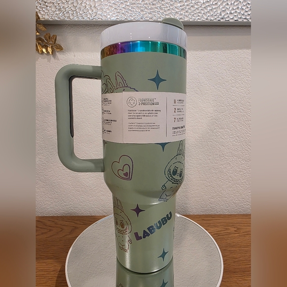 Stanley Quencher H2.0 Tumbler with Fun Olive Green Design - Picture 2 of 2